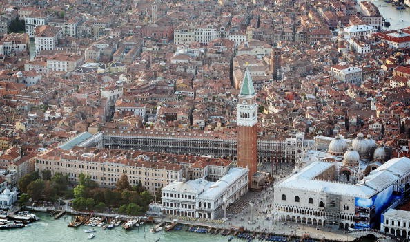 Venezia sprofonda