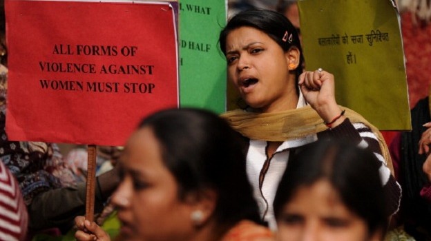 india-ragazzine-stuprate-impiccate-