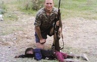 Sudafrica, su Facebook foto di un bambino nero come trofeo di caccia
