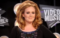 Adele, voci di un cancro alla gola. I fan in ansia per la cantante
