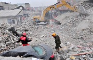 Turchia, terremoto: sale a 366 il numero delle vittime, più di 1300 i feriti