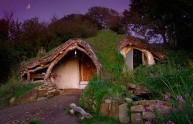 La casa degli Hobbit esiste davvero, costa poco ed è facile da costruire