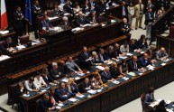 Costi della politica: entro gennaio tagli a stipendi dei parlamentari
