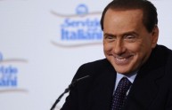 Di Pietro attacca governo: frequenze tv regalate a Berlusconi, è corruzione