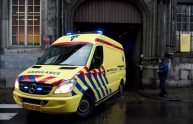 Napoli: anziano cade e attende ambulanza per 2 ore