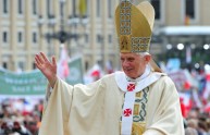 Complotto Papa, il Vaticano denuncia: "Sleale chi passa documenti all'esterno e chi li usa"