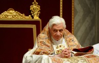 Un complotto per uccidere il Papa, il Vaticano: "Solo farneticazioni"