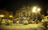 Neve a Roma, la metropoli eterna che si ferma
