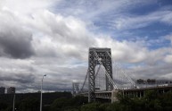 Ragazzo di 18 anni si suicidò gettandosi dal ponte