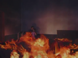 Bambino salva sorella dalle fiamme