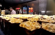 Perché si mangiano i pop corn al cinema?