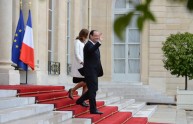 Francia, oggi l'insediamento di Hollande