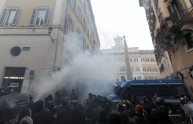 Occupy Fornero, pallonate contro Montecitorio
