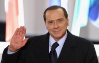 Berlusconi: torno per salvare il Pdl.  E Stracquadanio se ne va