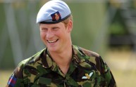 Soldati inglesi nudi su Facebook a sostegno del principe Harry