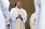 La Chiesa contro Hollande: "No a nozze e adozioni gay"