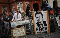 Julian Assange parla domenica. Guerra diplomatica tra GB ed Ecuador
