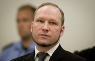 Breivik condannato a 21 anni di carcere per le stragi di Oslo e Utoya