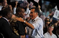 Romney incontra gli elettori durante un convegno a Miami