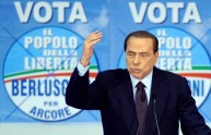 Berlusconi:"Resto in campo finchè Monti non si candida"