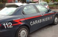 Evaso dai domiciliari, scambia i carabinieri per pusher: arrestato