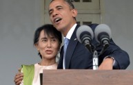 Obama abbraccia l'eroina Suu Kyi: "Hai ispirato tutti noi" (FOTO)