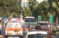 Esplosione su autobus a Tel Aviv, attentato rivendicato da Hamas