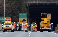 Crolla tunnel autostradale in Giappone. Decine di vittime