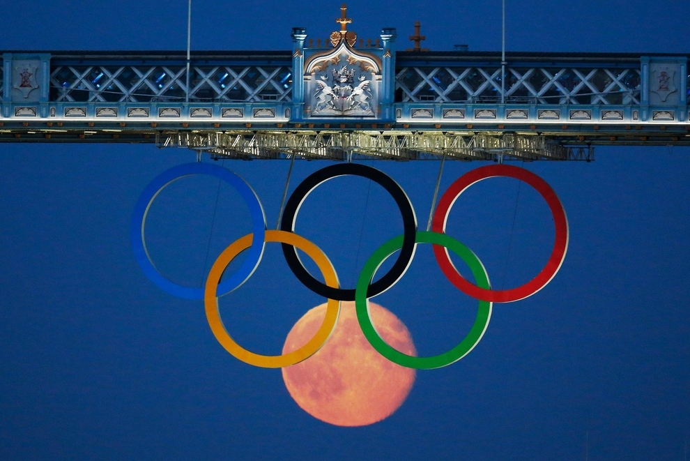 Luna Olimpiadi Attualissimo