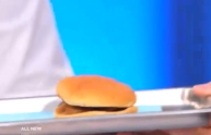 L'hamburger di McDonald's che dopo 14 anni è ancora uguale (VIDEO)