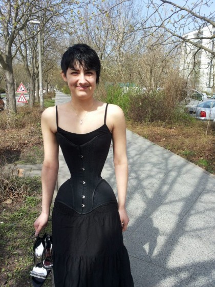 Michele Köbke, vestito nero