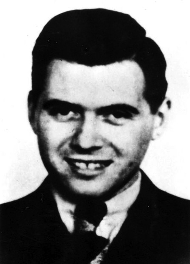 http://dmn.wpengine.netdna-cdn.com/wp-content/uploads/2013/06/Josef-Rudolf-Mengele1.jpg