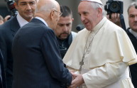 Quirinale, il Papa incontra Napolitano: "Più sforzi contro la crisi"