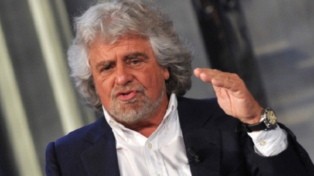 grillo-difende-farange-non-razzista-