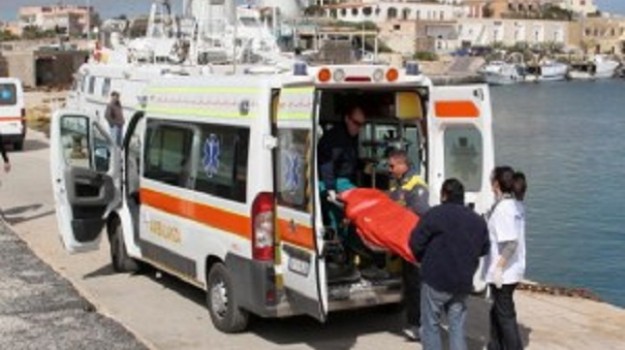 naufragio-migranti-lampedusa-300-morti-