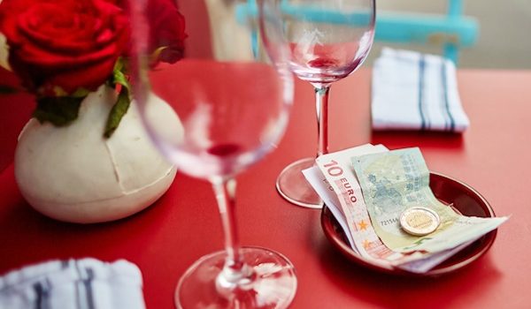 mancia, estero, ristorante