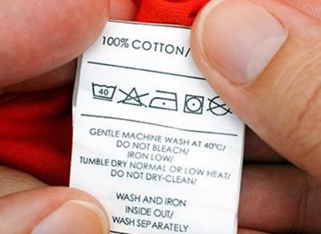etichetta vestiti