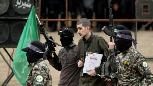 Ancora morti a Gaza, ma Hamas valuta il piano di pace di Trump